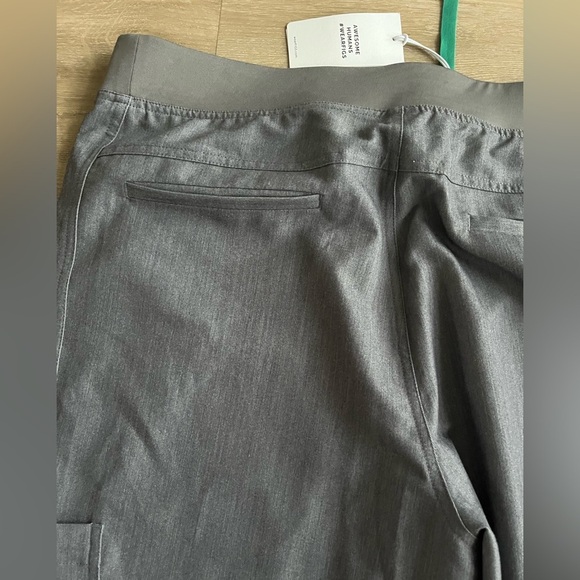 Figs Mens Graphite Gray Scrub Pants Axim Cargo Sz XL NWT - Picture 9 of 10